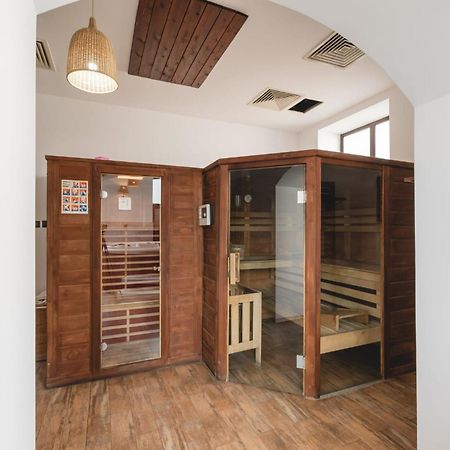 Hotel Carol - Vatra Dornei Εξωτερικό φωτογραφία