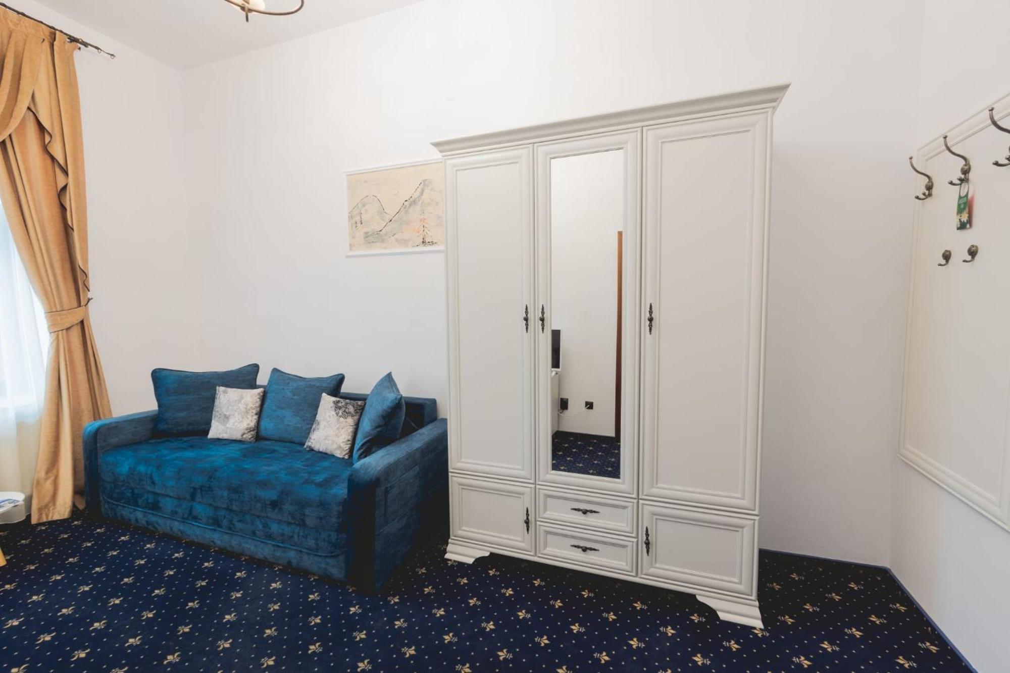 Hotel Carol - Vatra Dornei Εξωτερικό φωτογραφία