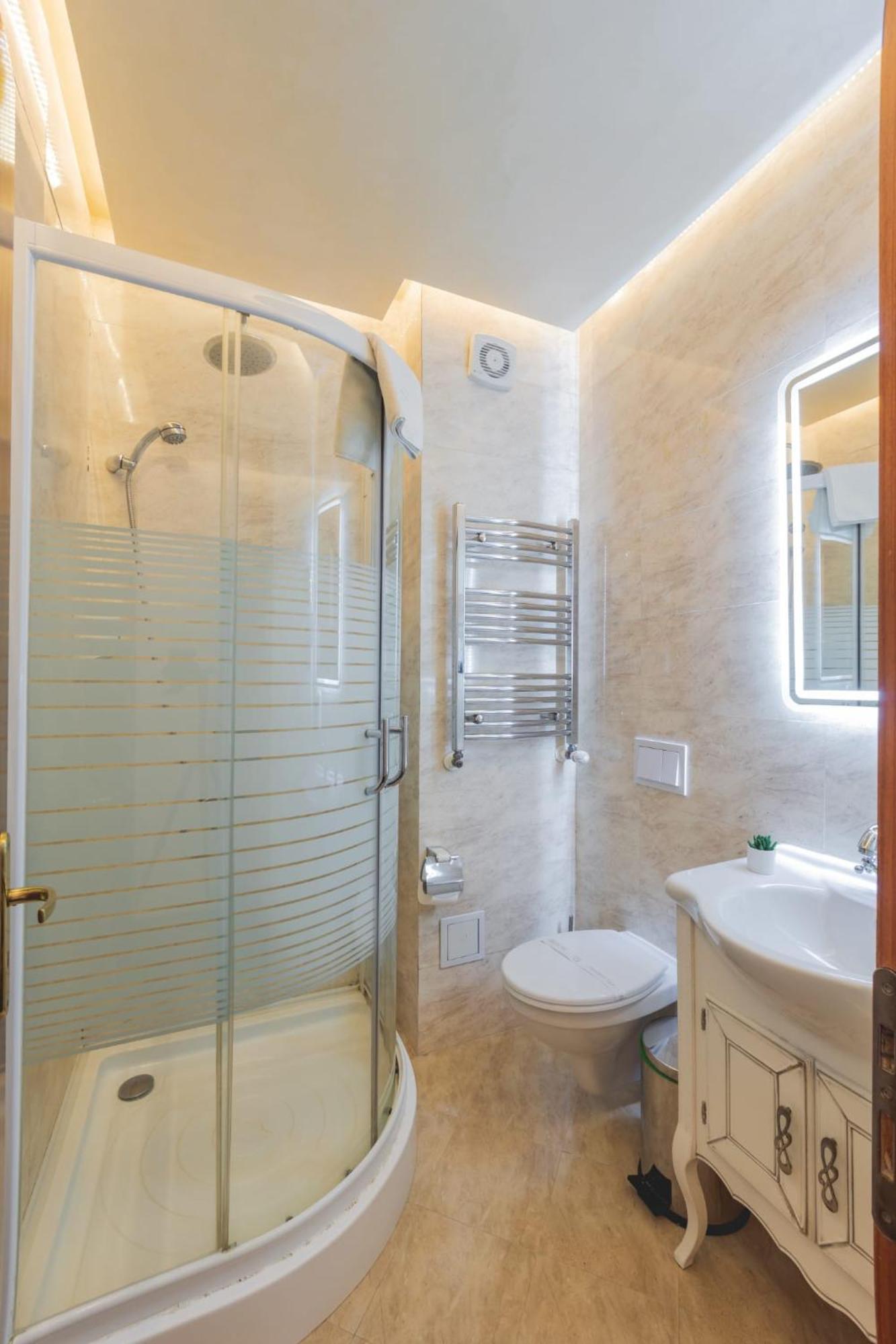 Hotel Carol - Vatra Dornei Εξωτερικό φωτογραφία
